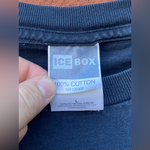 Vintage Ice Box Evolution Of Man Into Bigfoot Humor T Shirt Size Large Navy Blue - Picture 2 of 5